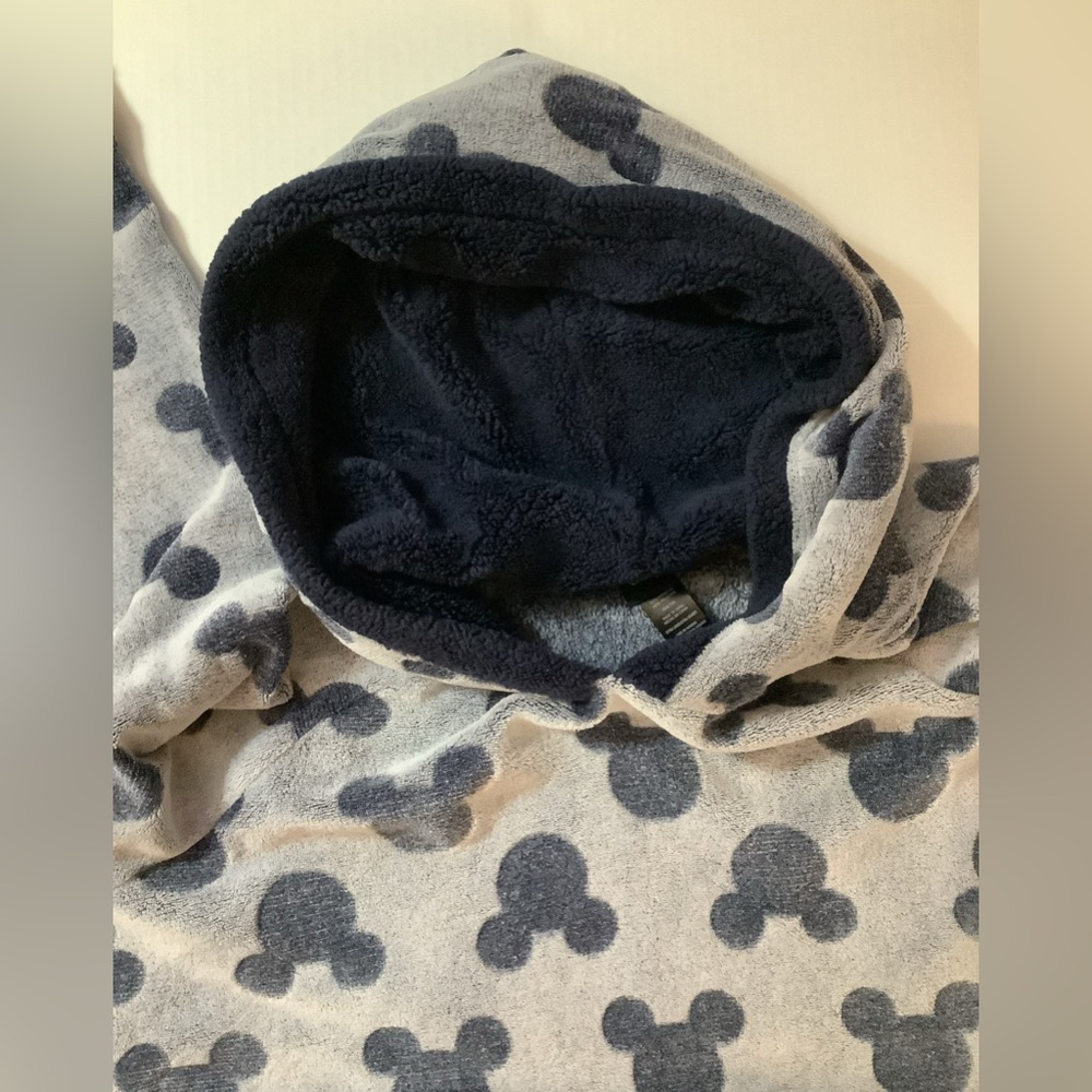 Disney Mickey Hooded Cozy Lounger. - Picture 3 of 6